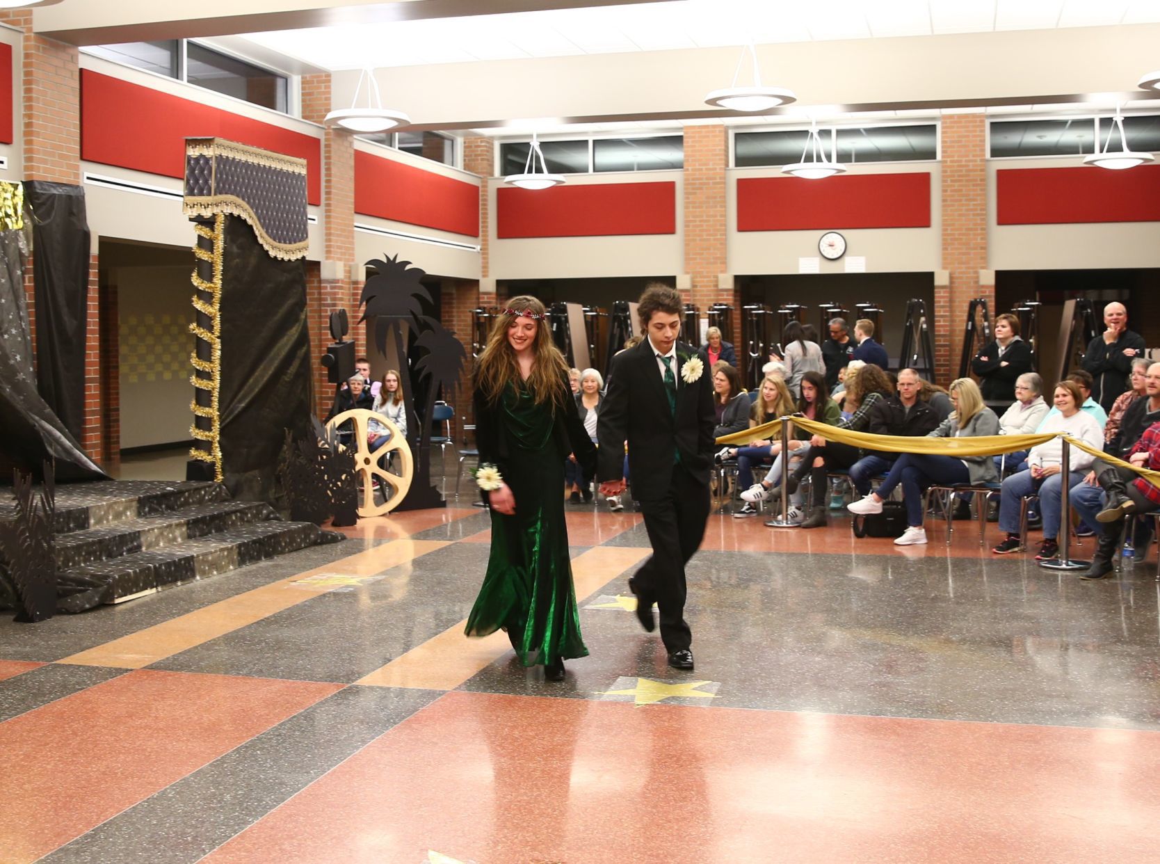 MC Prom 2018 (61).JPG